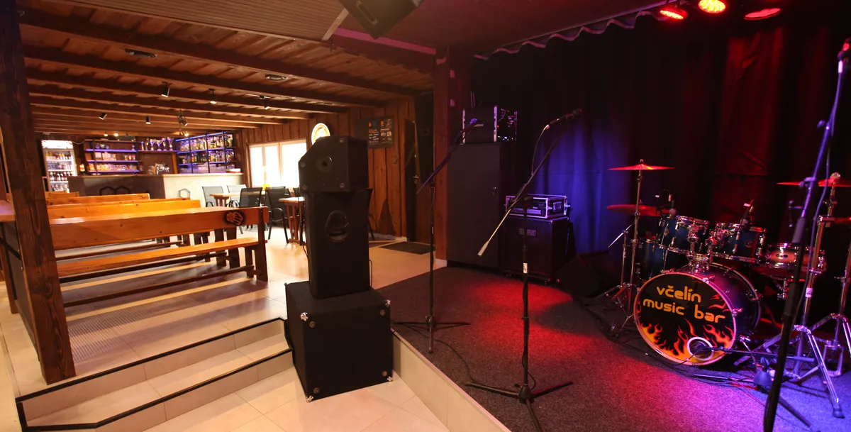 včelín Music Bar – koncerty